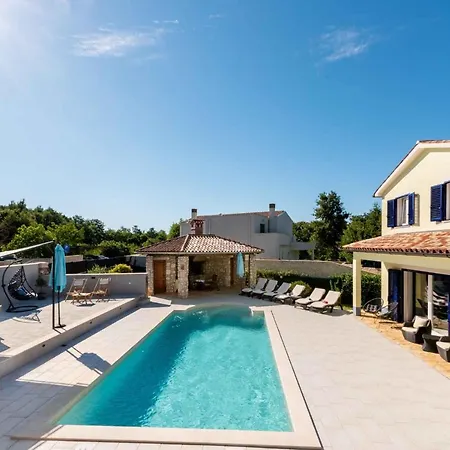 Holiday home In 8887 *